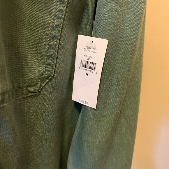 Old Navy Button down - Picture 4 of 7